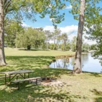 Deluxe South Shore Cindy Cabins 01