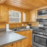 Deluxe South Shore Cindy Cabins 10